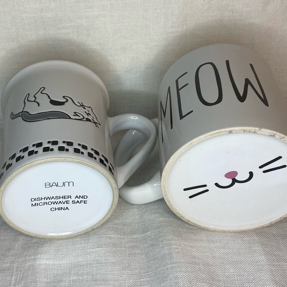 Cat Lovers Set of 2 Coffee/Tea Mugs MEOW & Cat Lying On Back 1 Ceramic 1 Metal - Picture 4 of 7